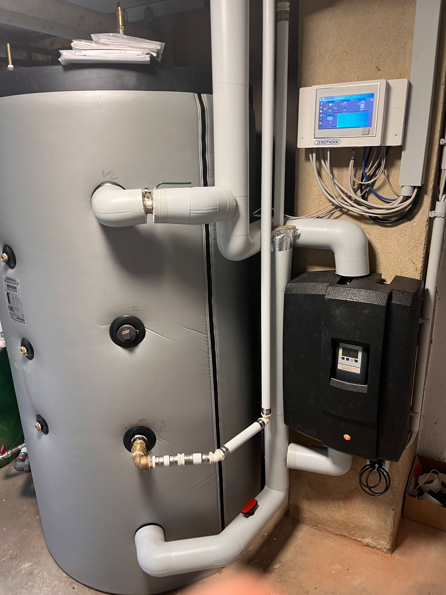 Heizungskeller mit Pufferspeicher