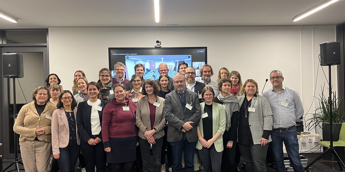 Gruppenfoto des ersten Stakeholder-Dialogs des deutschen PARC National Hubs.