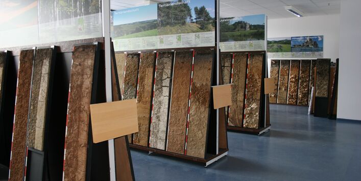 Ausgestellte Bodenprofile