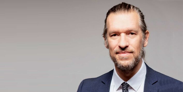 Das Foto zeigt Johannes Pallasch von NOW GmbH.