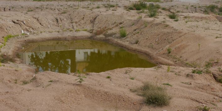 Foto von einem Naßabbau.