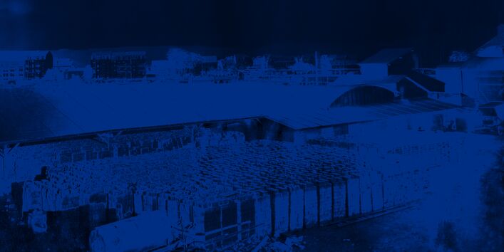 Trockenhalle und Lagerplatz für Schlackesteinen