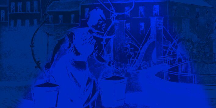 Karrikatur einer Frau, die nachts heimlich Fäkalien entsorgt. Sie trägt zwei Eimer und eine Laterne.