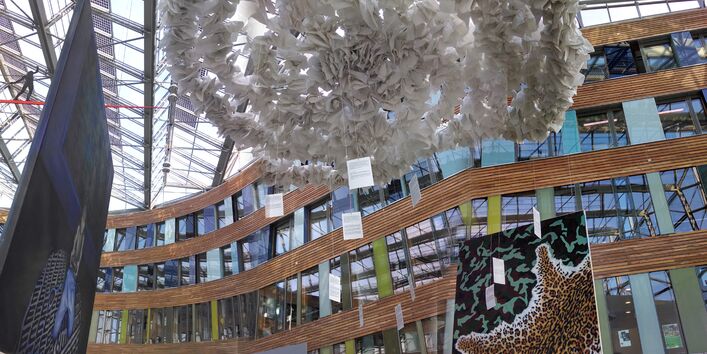 Blick ins UBA mit Ausstellung