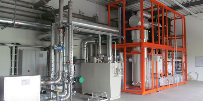 Ansicht einer Absorptionskälteanlage in der Molkerei Grooper.