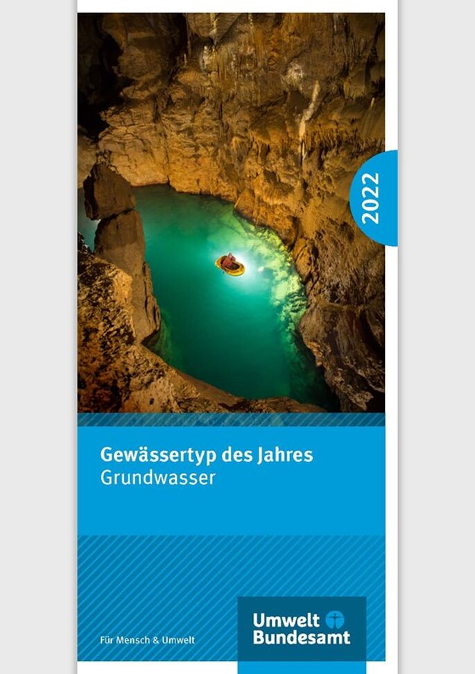 Blauhöhle im Mittelschiff