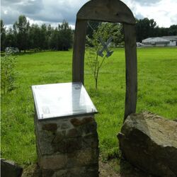 Foto einer Infotafel auf dem Geopfad Triebischtal