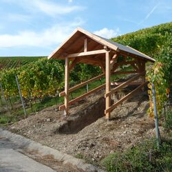 Die überdachte Bodenstation an der Station Retzstadt