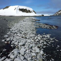 Various types of rock formations can be seen along coastal regions when the ice thaws in summertime 