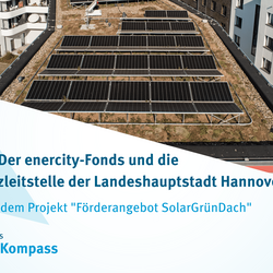Auf dem Bild ist das SolarGrünDach der Ohehöfe Hannover zu sehen.