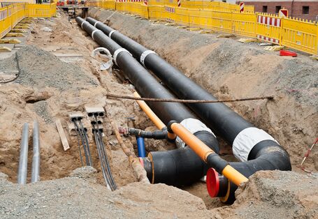 im Boden verlegte Rohre