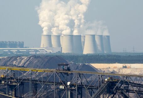 Blick auf das Kohlekraftwerk in Jänschwalde