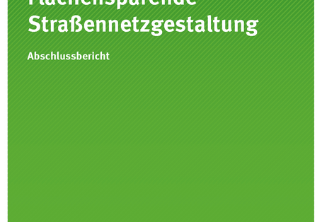 Cover der Publikation 74/2017 Flächensparende Straßennetzgestaltung: Potenziale zur effizienten Entwicklung des Straßennetzes vor dem Hintergrund der Umweltziele der Bundesregierung und des demografischen Wandels