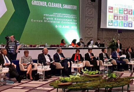 Minister und Ministerinnen auf der 8. "Umwelt für Europa"-Konferenz