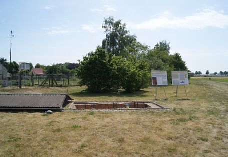 Schautafeln am Bodenprofil
