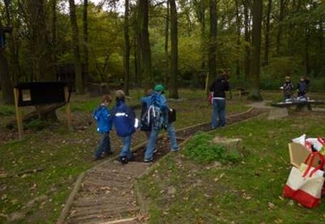 KITZ.do-Forscherstation Bodenfühlpfad