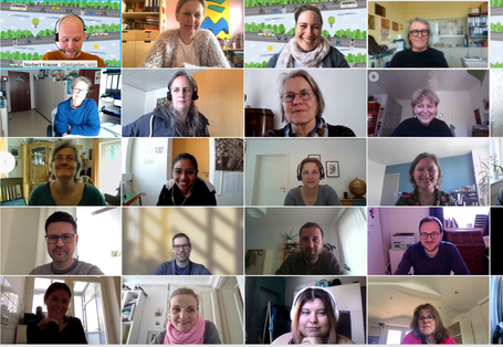 Bildschirmfoto auf dem die Videobilder einiger Teilnehmenden zu sehen sind, die am Online-Seminar teilgenommen haben. 