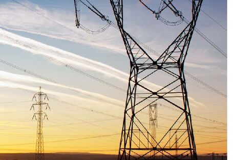 Cover Arbeitshilfe zur Durchführung einer europaweiten Ausschreibung der Stromlieferung