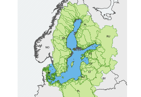 Die Karte zeigt in grün, die Einzugsgebiete, aus dem die HELCOM-Vertragsstaaten in die Ostsee entwässern. In der Abbildung kann gesehen werden, das Deutschland ein relativ kleines Gebiet hat, welches in die Ostsee entwässert.