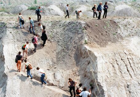 Bis zu 6.000 Menschen wandelten auf dem Grund des heutigen Gremminer Sees
