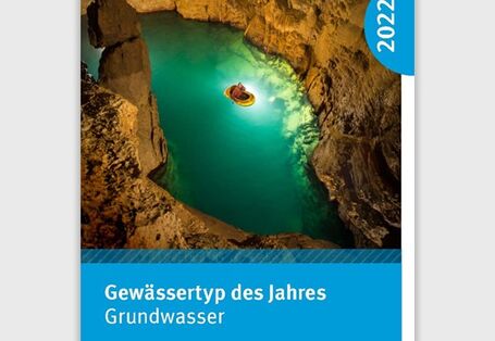 Blauhöhle im Mittelschiff