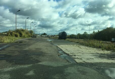 Betonierte Fläche in Bitterfeld-Wolfen