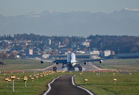 Entwässerungssysteme können auf Landebahnen eingesetzt werden.
