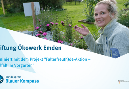 Auf dem Bild ist eine Frau vor einem Musterbeet im Ökowerk Emden zu sehen.