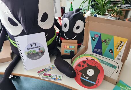 Maskottchen mit neuer Aktionsbox