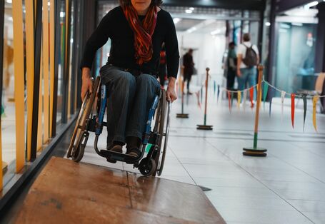 Rollstuhlfahrerin