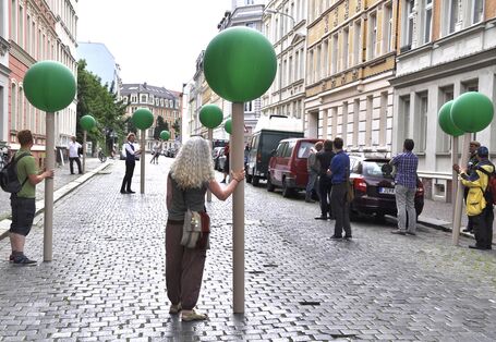 Wettbewerb Blauer Kompass stellt seine Bewerber vor, damit abgestimmt werden kann, welches Projekt gewinnt. Zu sehen das Projekt der Stadt Leipzig: Werkstatt im Rahmen der Erarbeitung des Strassenbaumkonzeptes