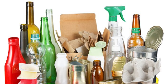 Verschiedene Verpackungsabfälle 