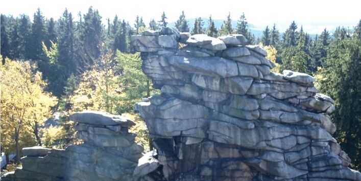 Foto der Wollsäcke der Greifensteine, entstanden durch Verwitterung