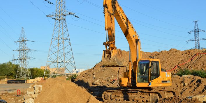 Bagger auf einer Baustelle
