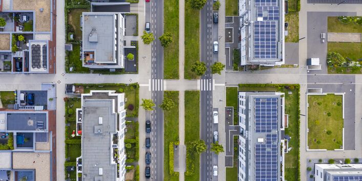 Eine Neubausiedlung von oben.