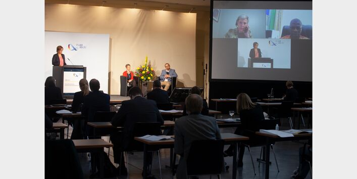 Katrin Prüfig, Ninja Reineke (CHEM Trust Europe e.V.), Holger Koch (Institute for Prevention and Occupational Medicine of the German Social Accident Insurance Institute of the Ruhr University Bochum, IPA, Germany), Antonia Calafat (Centers for Disease Control and Prevention, CDC, USA), Sam Adu-Kumi (Environmental Protection Agency, EPA, Ghana)