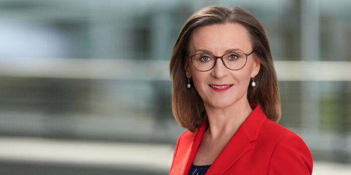 Das Bild zeigt Dr. Sigrid Nikutta von DB Cargo