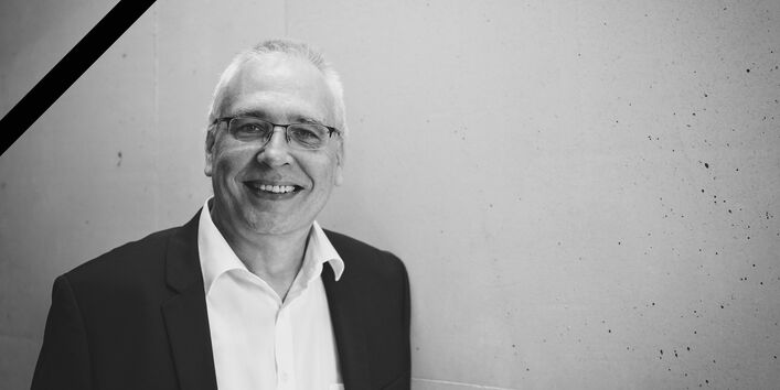 Dr. Torsten Bischoff in the German Environment Agency office building in Dessau-Roßlau