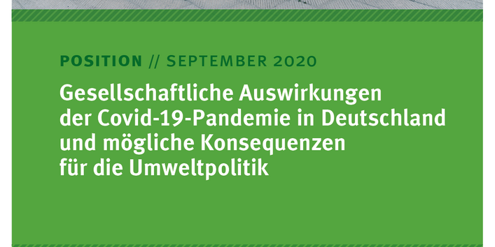 Titelseite des Positionspapieres. Das Titelfoto zeigt Menschen, die mit Abstand und Mund-Nase-Bedeckung in einer Schlange warten.