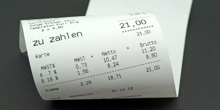Receipt showing the various VAT rates of 7 and 19 percent