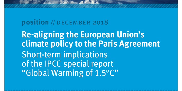 Titelseite des Positionspapiers "Re-Aligning European Union’s Climate Policy to the Paris Agreement" vom Dezember 2018. Oben ein Luftbild der Erde, die von einer Wolkendecke verdeckt ist, unten das Logo des Umweltbundesamtes