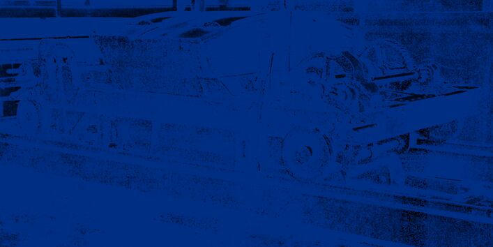 Abhebbarer Beschickungswagen auf Schienen