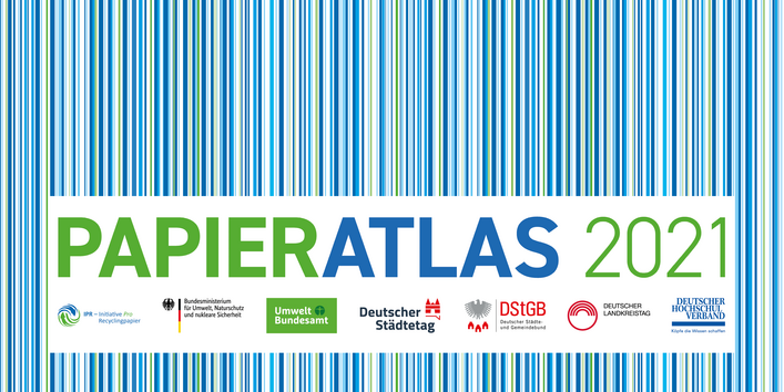 Logo des Papieratlas 2021 mit der Aufschrift des Wettbwerbs und senkrechten blauen, grünen und weißen Streifen