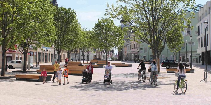 Ein mit Bäumen bepflanzter Platz in Schönbeck.