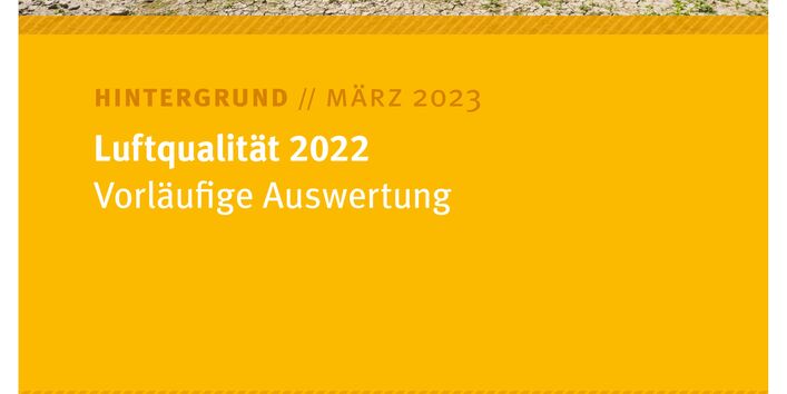 Titelblatt mit Bild: Fluss fließt an ausgetrocknetem Ufer vorbei