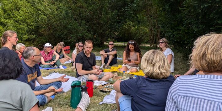 Teilnehmende der Veranstaltung UBAwegs im August im Luisium in Dessau 