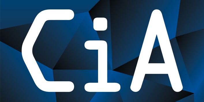 Grafik mit dem Logo der „Chemie im Alltag“ auf blauem Hintergrund