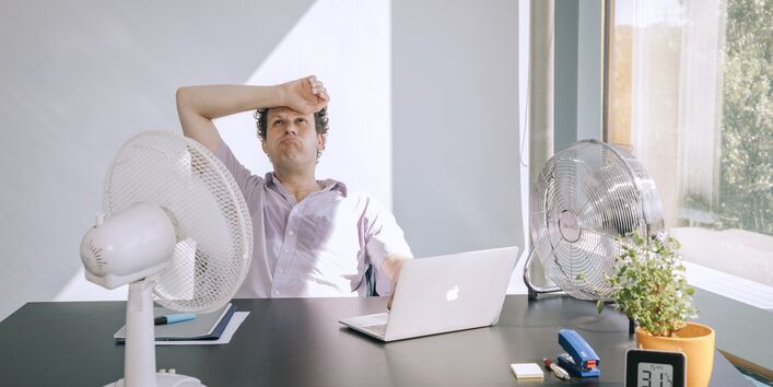 Überhitzung von Büros / Thema sommerlicher Wärmeschutz bei vor-Ort-Beratungen