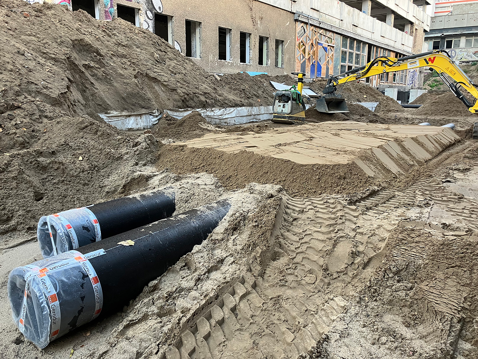 „Haus der Statistik“ Energieprojekt der Berliner Stadtwerke - Verlegung Rohrleitungen